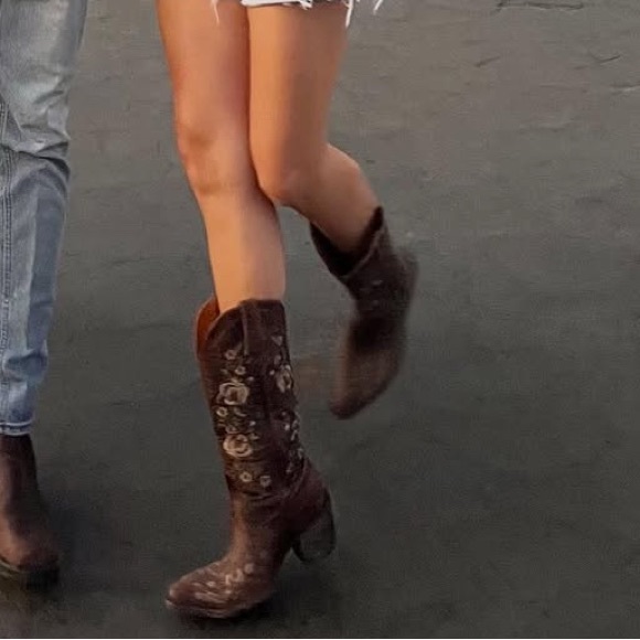 Old Gringo Brown Cowboy Boots - Picture 2 of 6